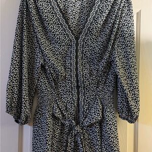 Max Studio Lady’s Blue, Black and White Floral Top